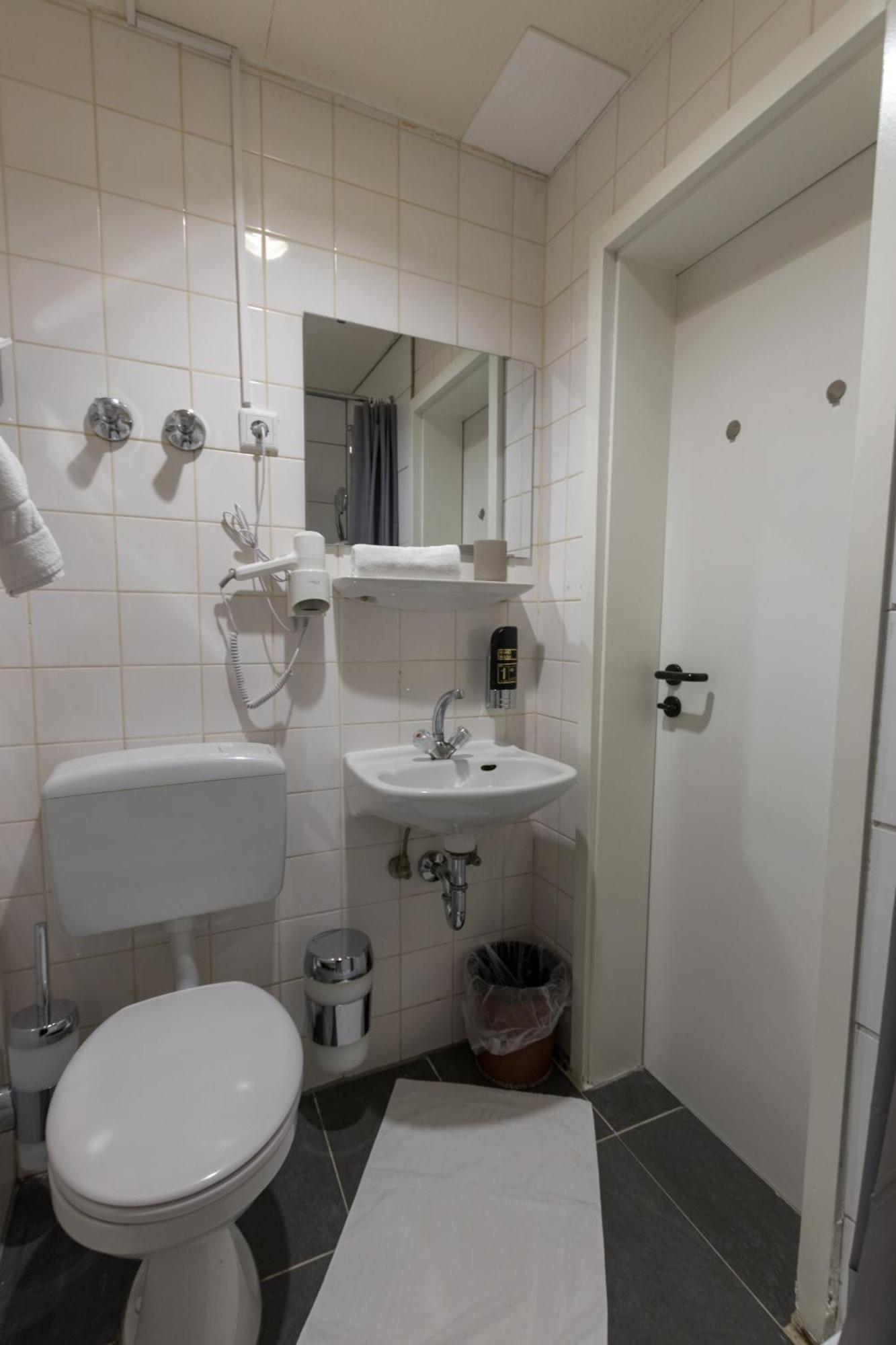 Doerenkamp Self-check-in 3*
